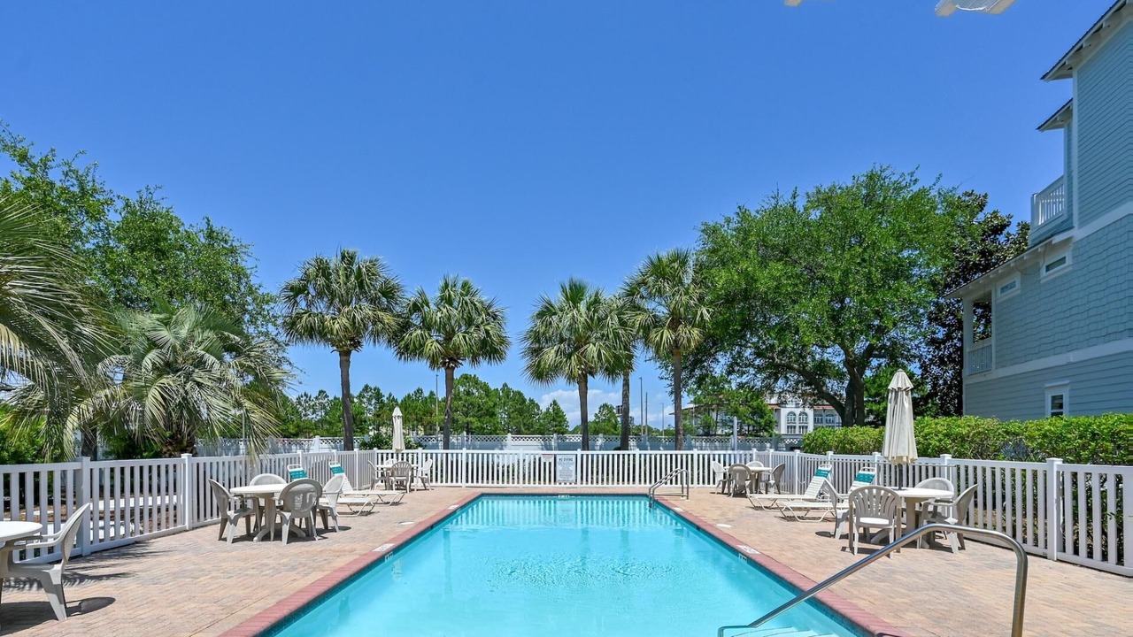Photo of Outdoor in Emerald Waters Village