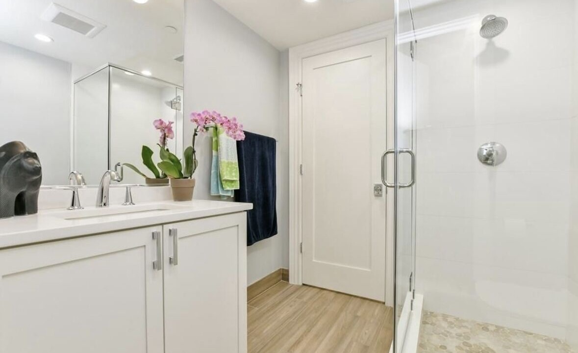 Photo of Bathroom in Shawmut