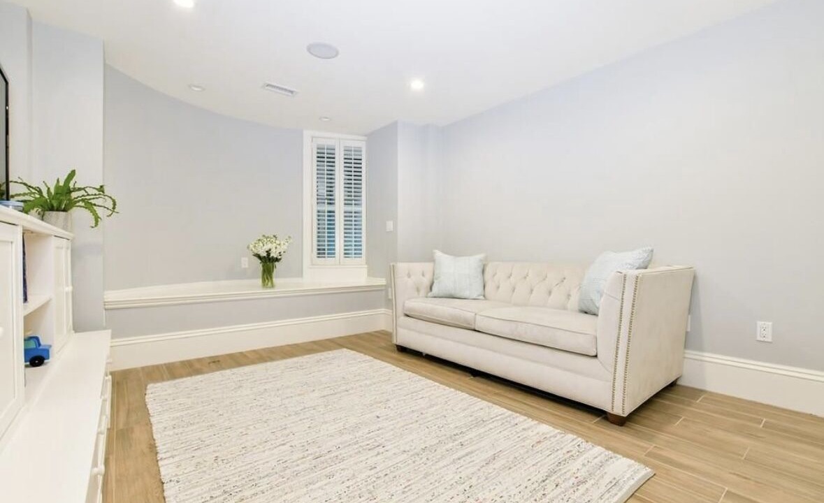 Photo of Livingroom in Shawmut