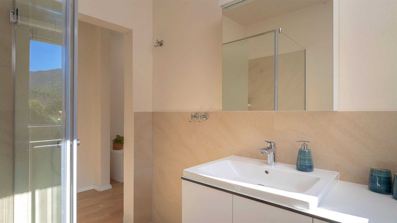 Photo of Bathroom in Pitve