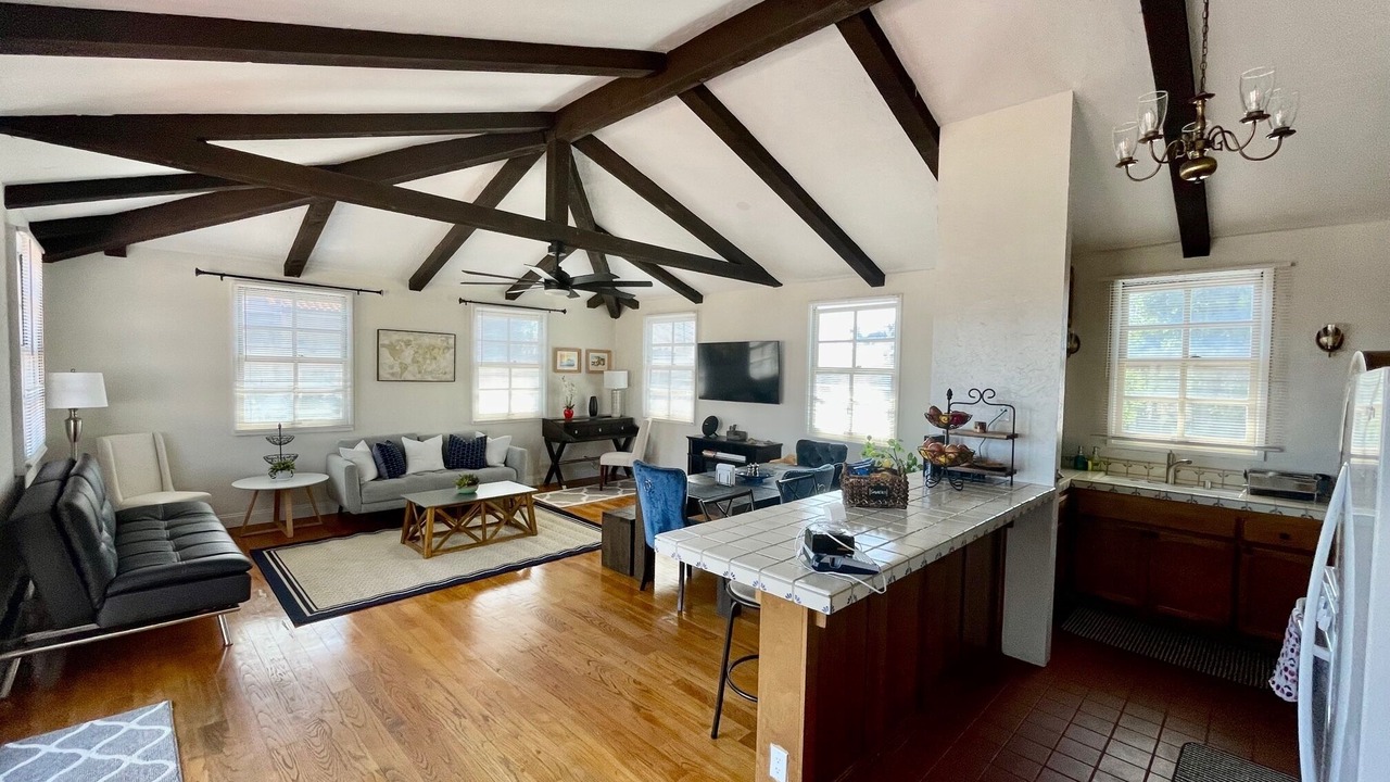 Photo of Livingroom in Old Town