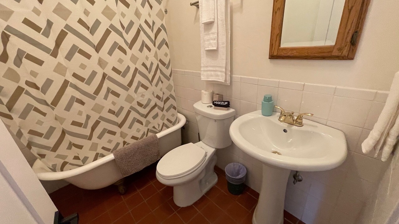 Photo of Bathroom in Old Town