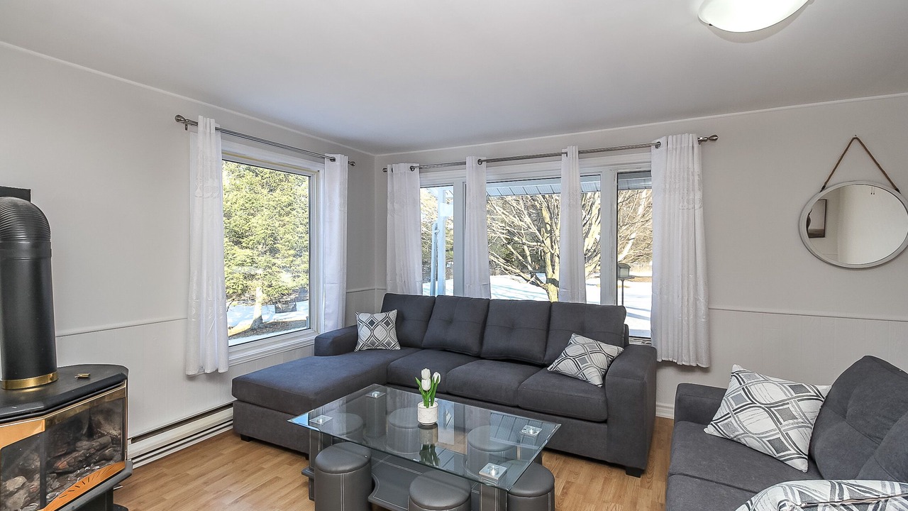 Photo of Livingroom in Oro-Medonte