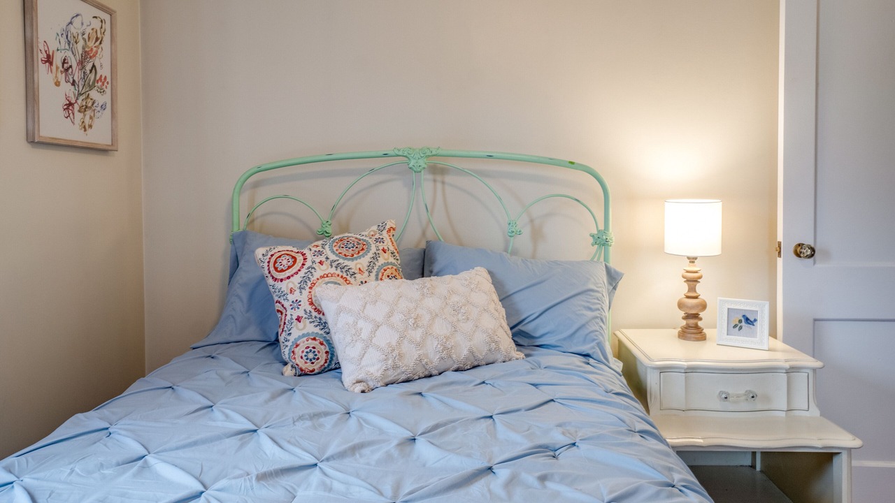 Photo of Bedroom in Keuka Park