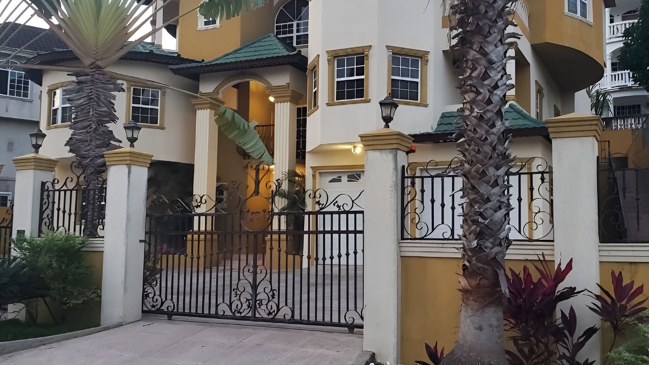 Photo of Outdoor in West Gate Hills