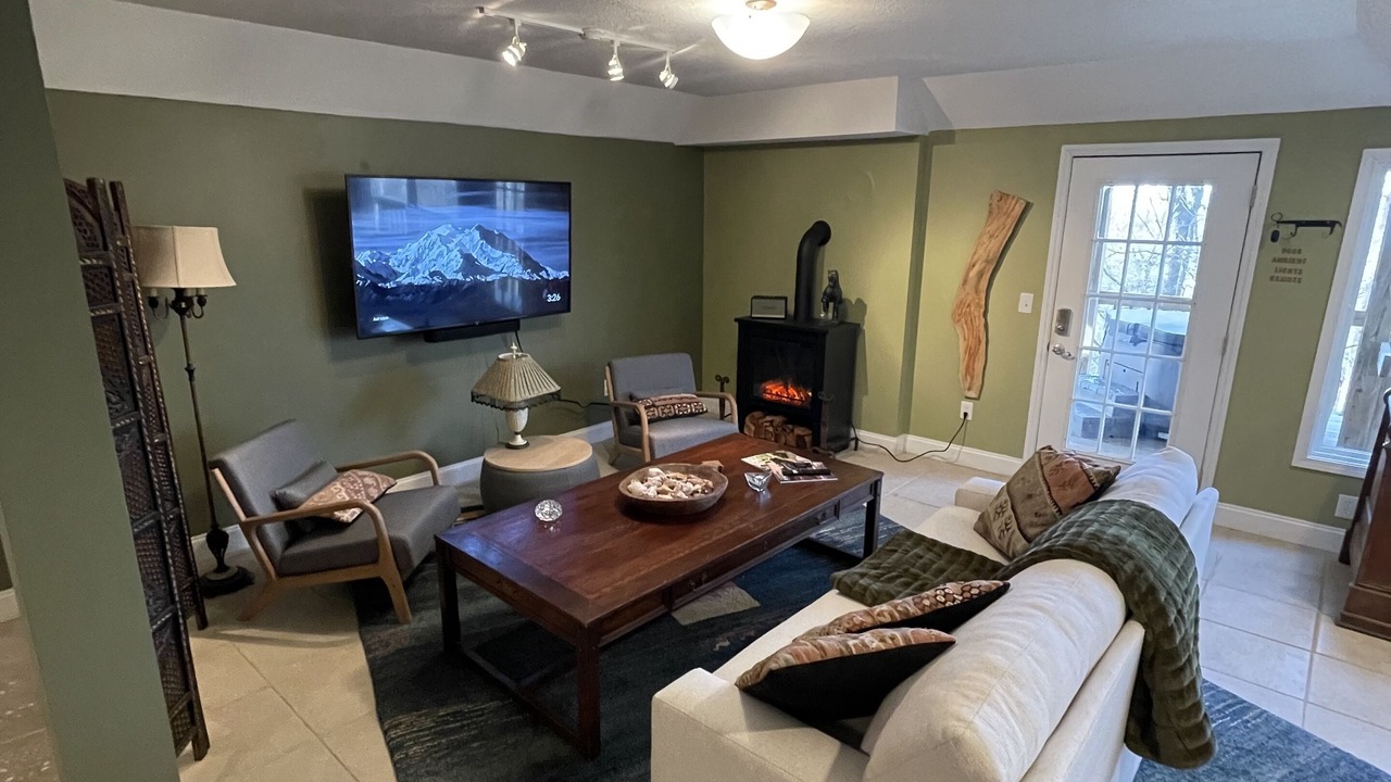 Photo of Livingroom in Woodfin