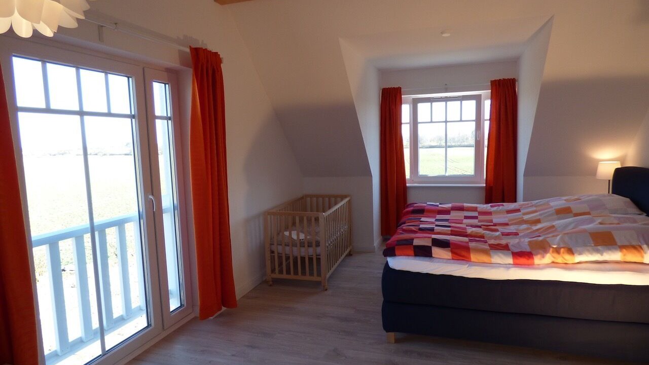 Photo of Bedroom in Loose
