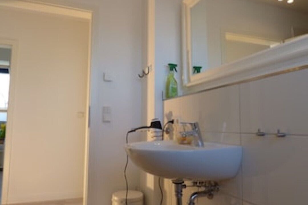 Photo of Bathroom in Loose