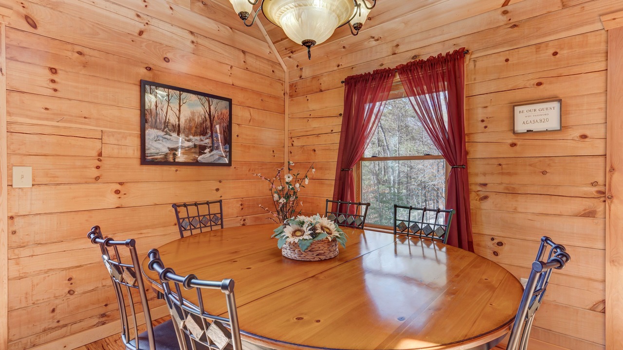 Photo of Bedroom in Eagle Mountain