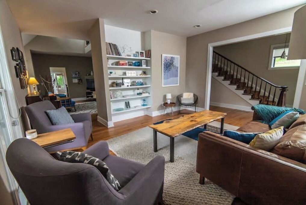 Photo of Livingroom in Oread