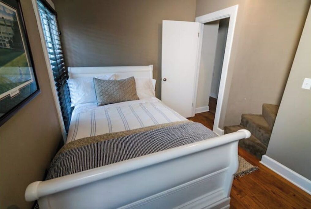 Photo of Bedroom in Oread