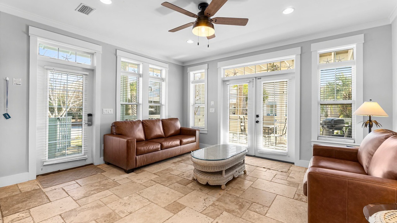 Photo of Livingroom in Emerald Waters Village