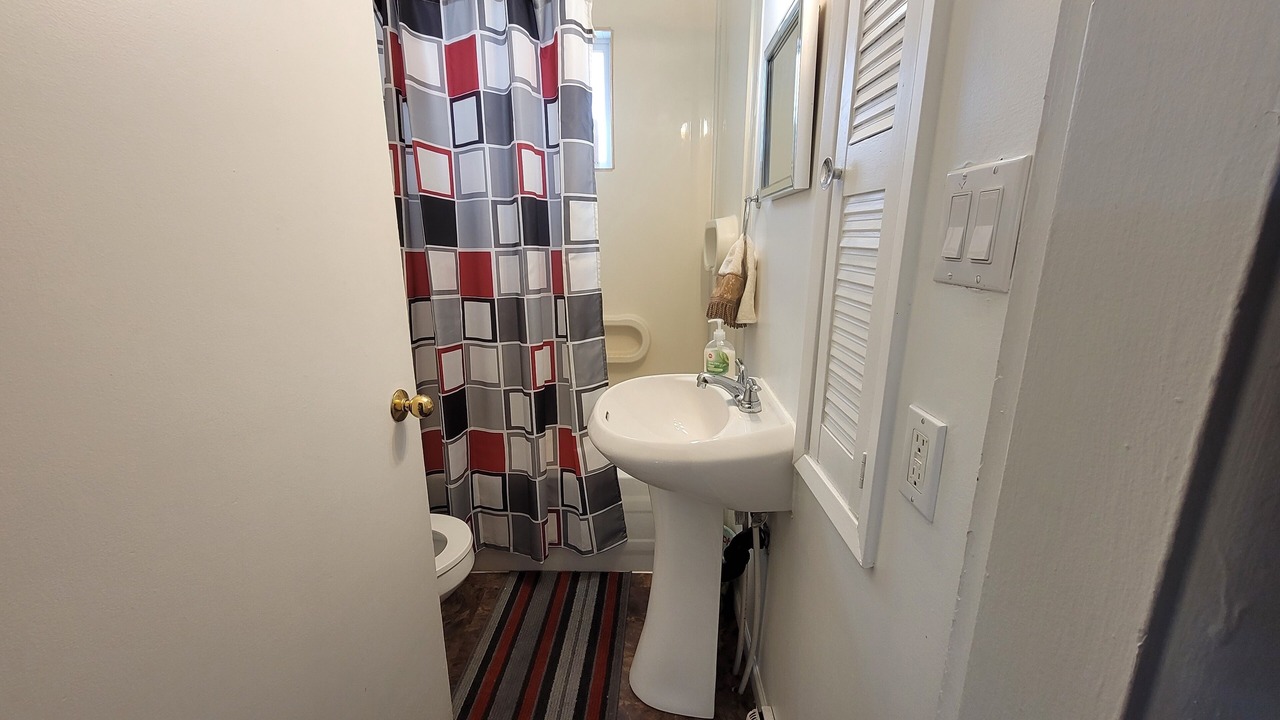 Photo of Bathroom in Stettler
