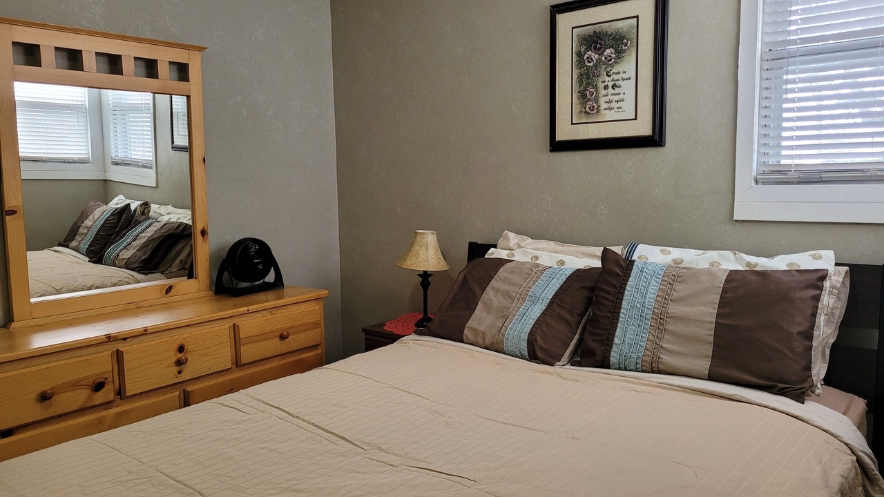 Photo of Bedroom in Stettler