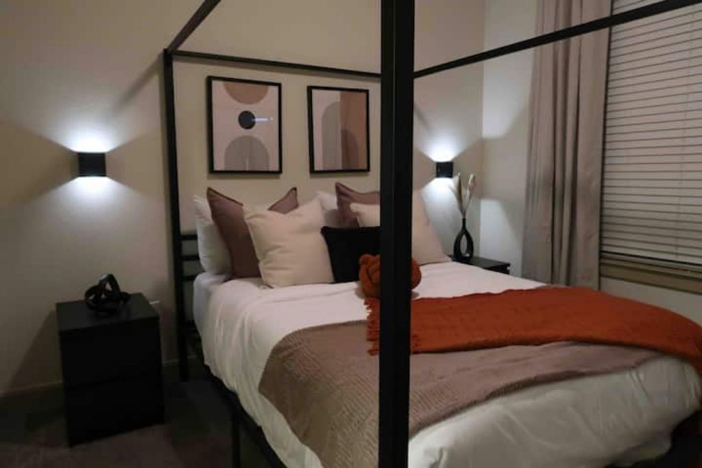 Photo of Bedroom in Astrodome