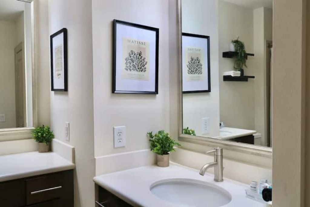 Photo of Bathroom in Astrodome