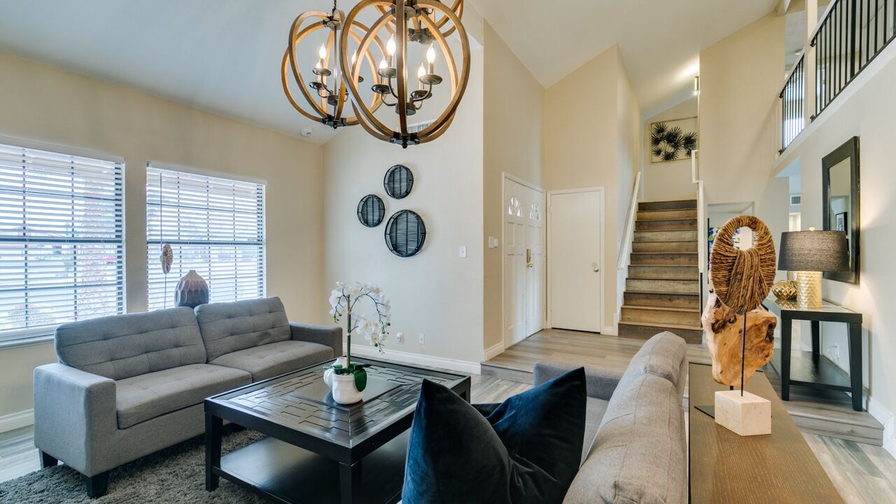 Photo of Livingroom in Green Valley North