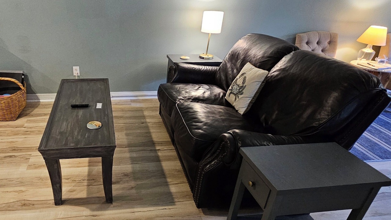 Photo of Livingroom in Shalimar