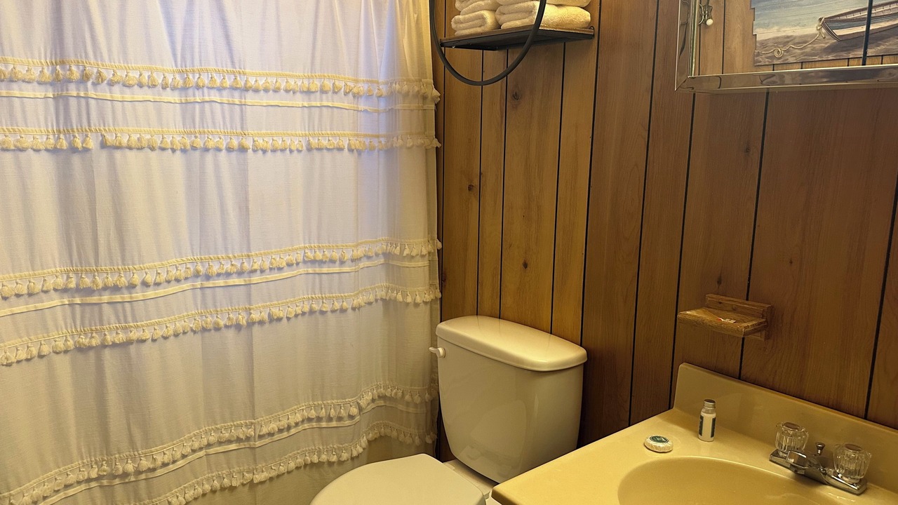 Photo of Bathroom in Wallenpaupauk Lake Estates