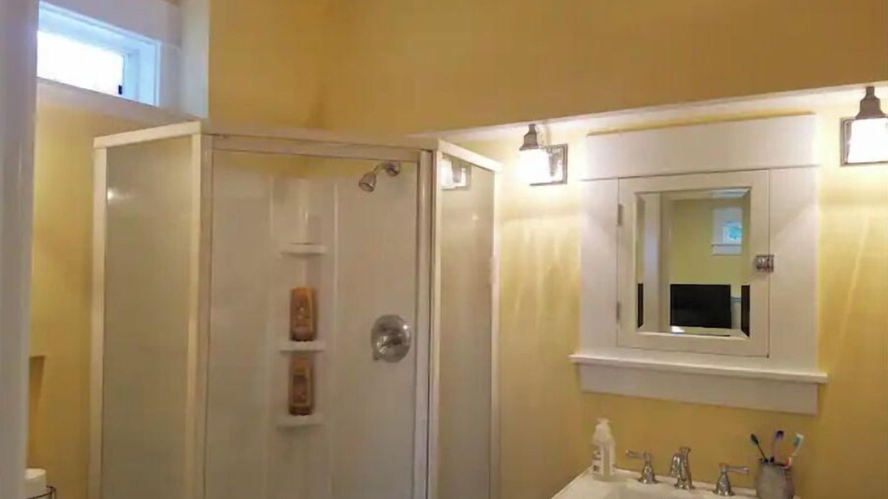 Photo of Bathroom in Sellwood-Moreland