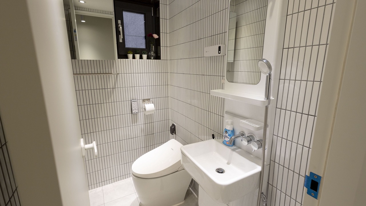 Photo of Bathroom in Mangwon-dong
