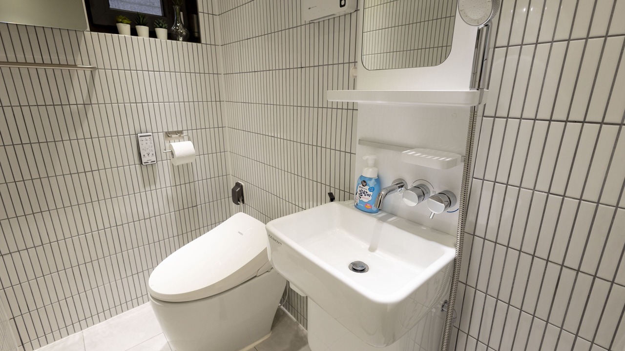 Photo of Bathroom in Mangwon-dong