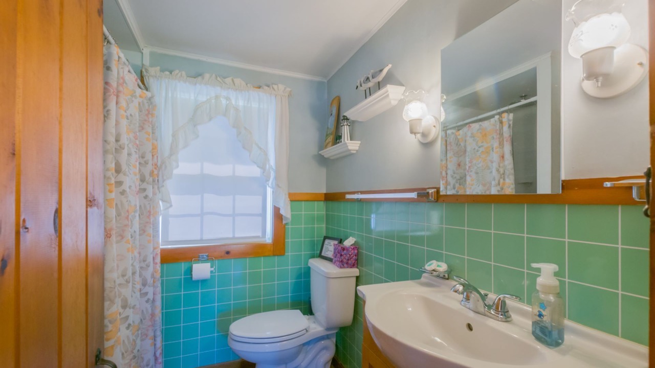 Photo of Bathroom in Sagamore Beach