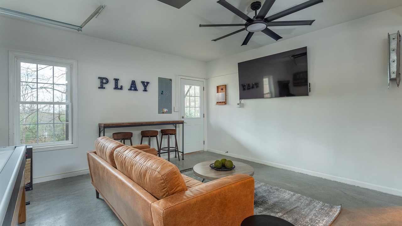 Photo of Livingroom in Royal Pines