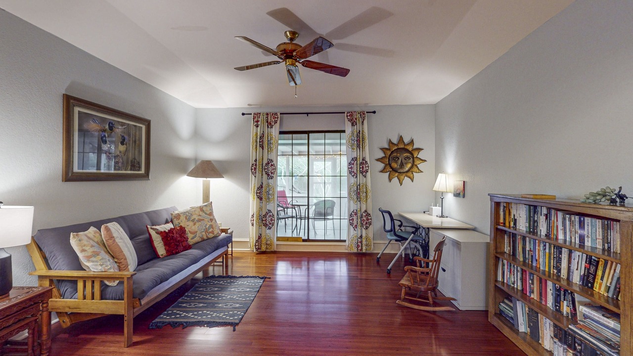 Photo of Livingroom in Laguna Vista