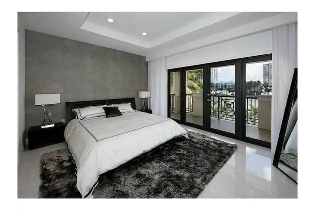 Photo of Bedroom in Hallandale Beach
