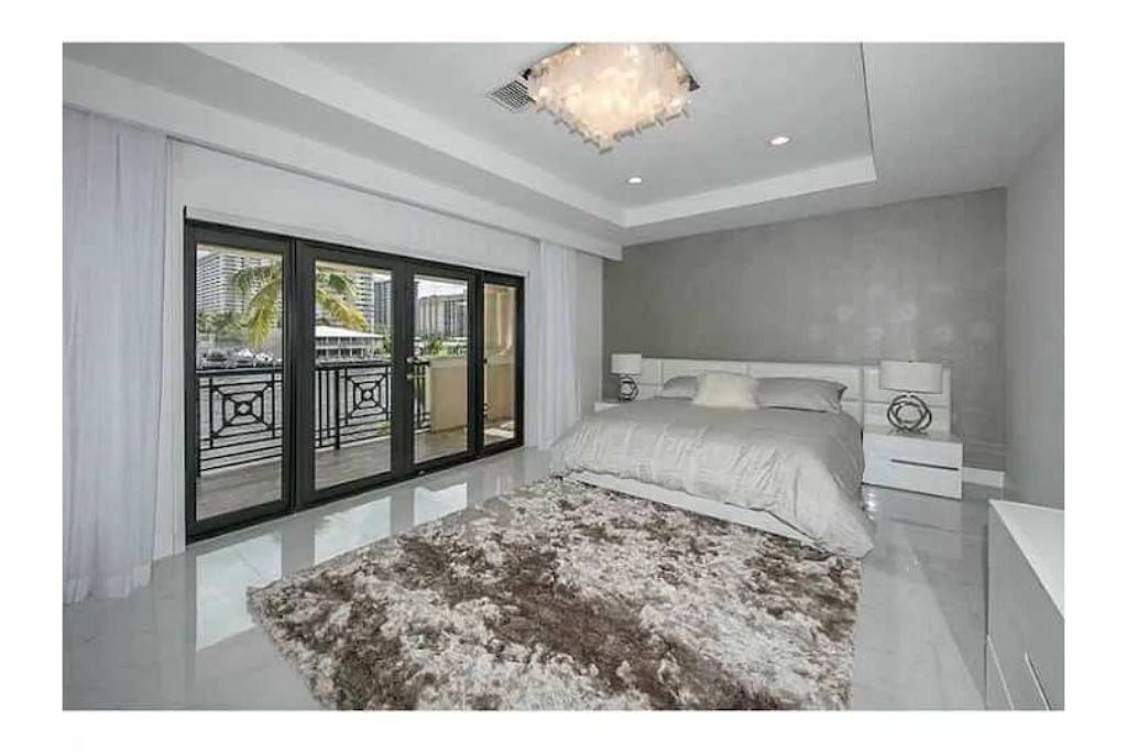 Photo of Bedroom in Hallandale Beach