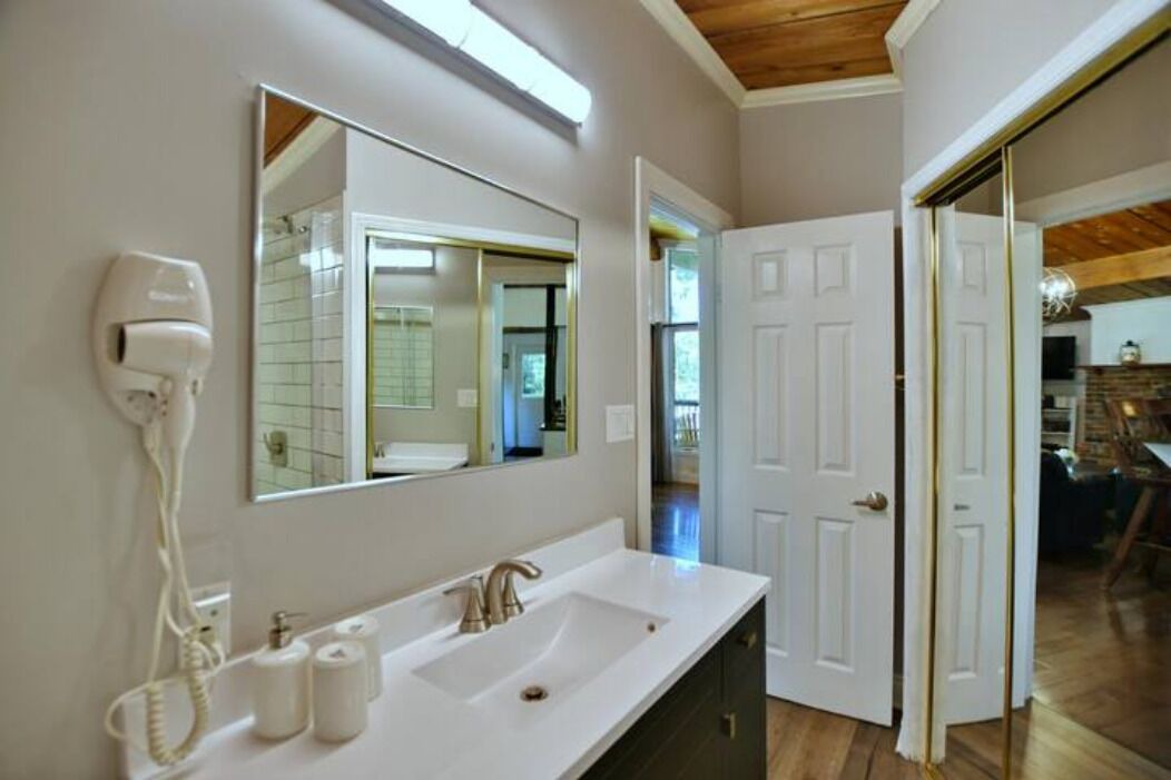 Photo of Bathroom in The Blue Mountains