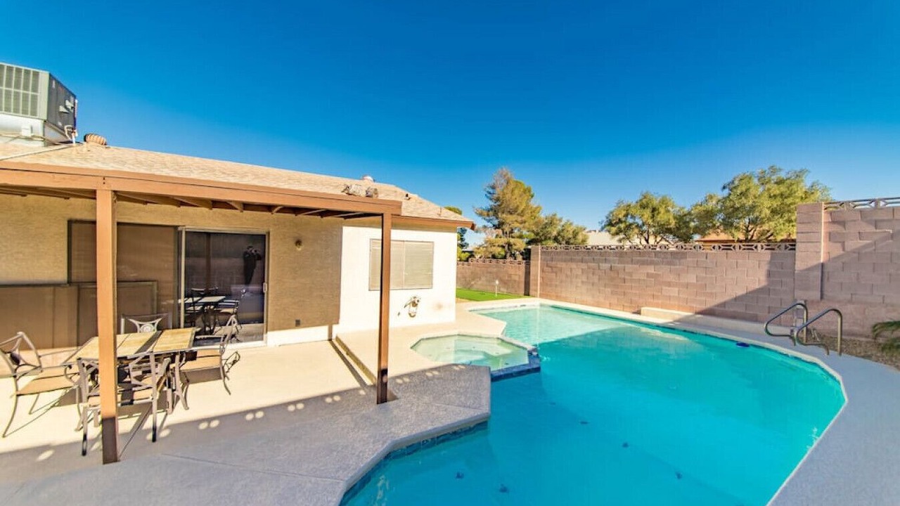 Photo of Outdoor in Highland Hills