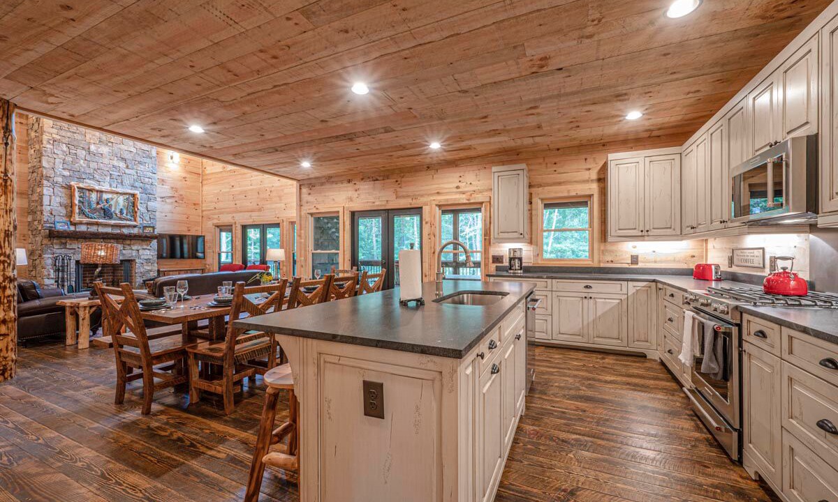 Photo of Bedroom in Ellijay