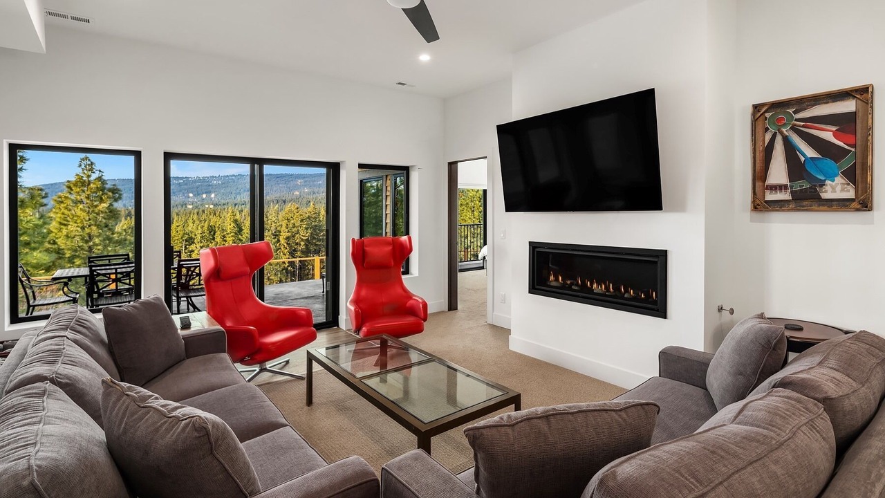 Photo of Livingroom in Cle Elum