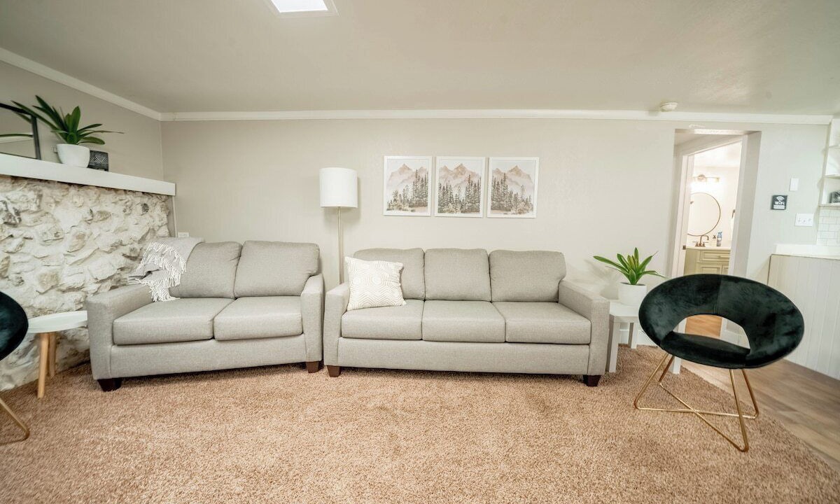 Photo of Livingroom in Mount Pleasant