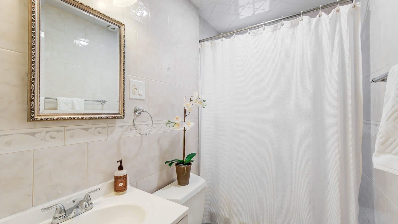 Photo of Bathroom in Old Town Alexandria