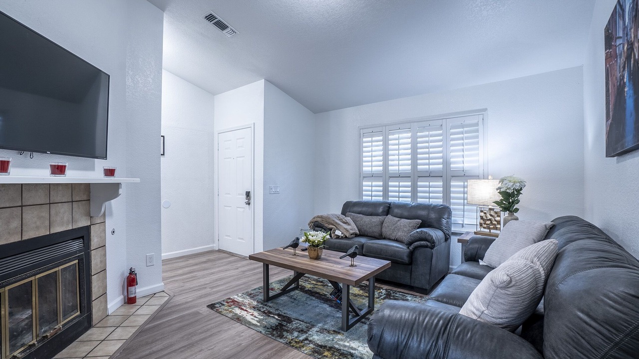 Photo of Bedroom in Southwestern Sacramento