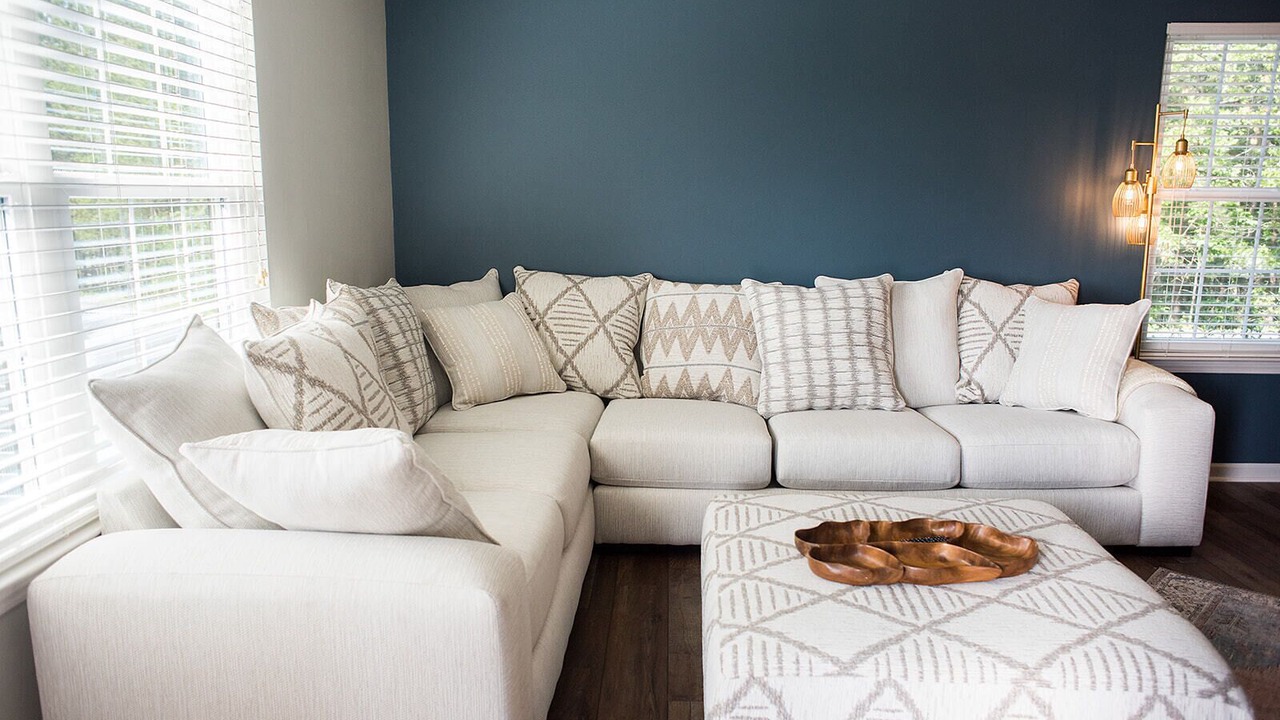 Photo of Livingroom in Six Mile