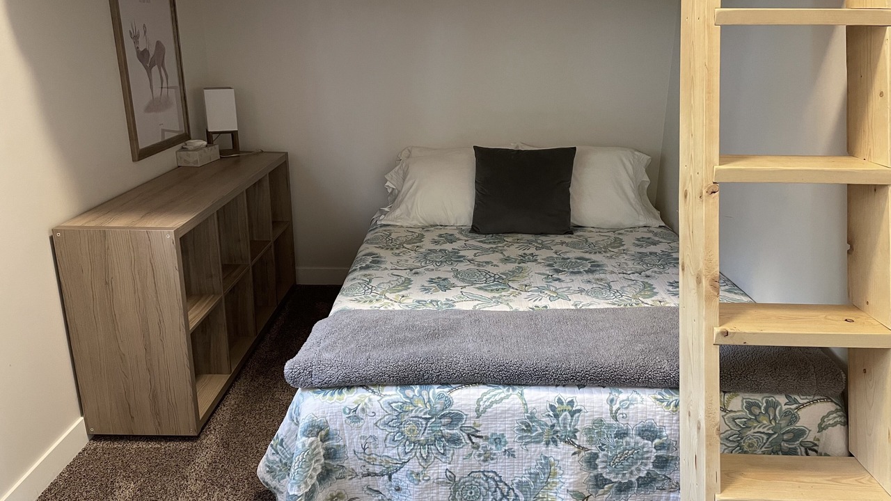 Photo of Bedroom in Maple Creek