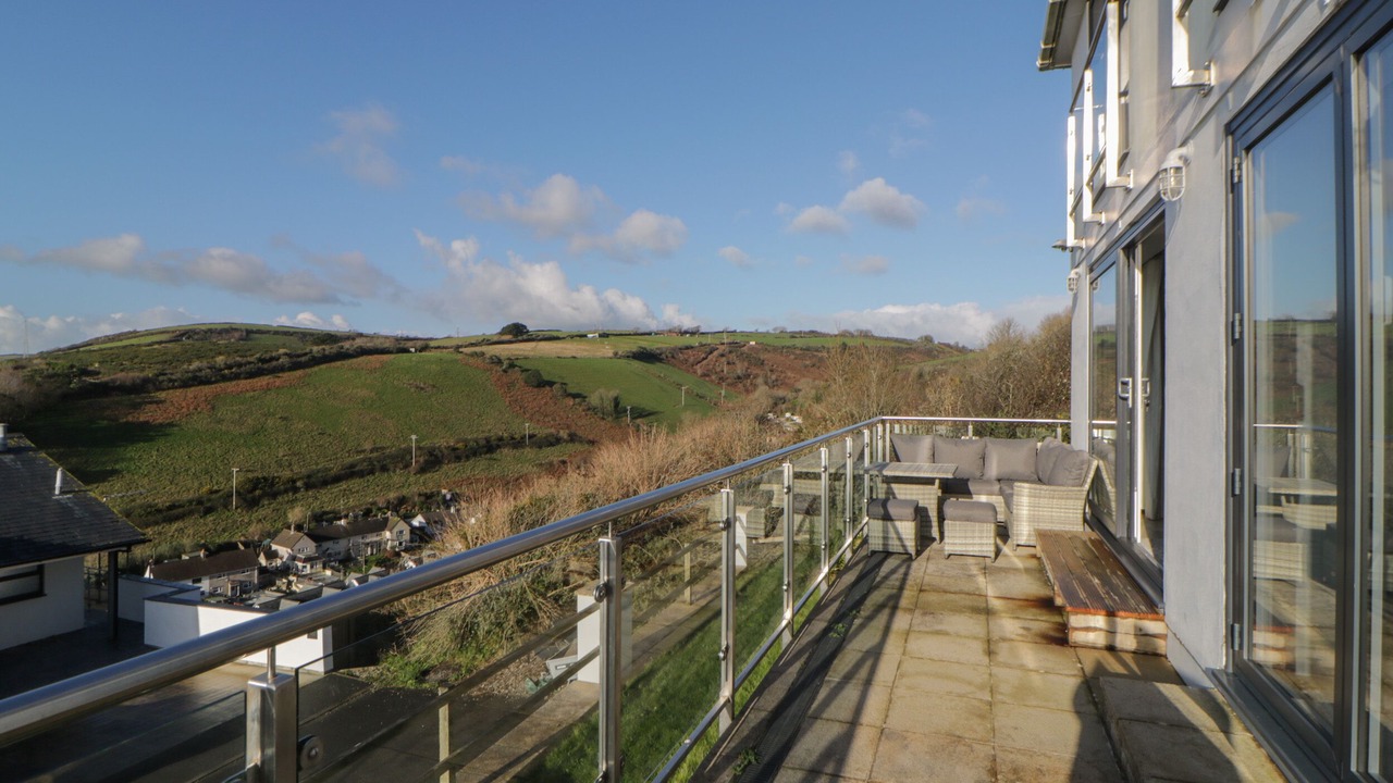 Photo of Patio Balcony in Downderry