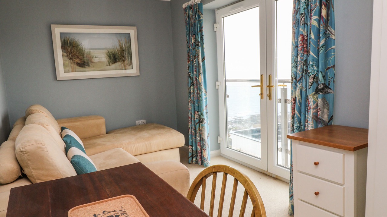 Photo of Livingroom in Downderry