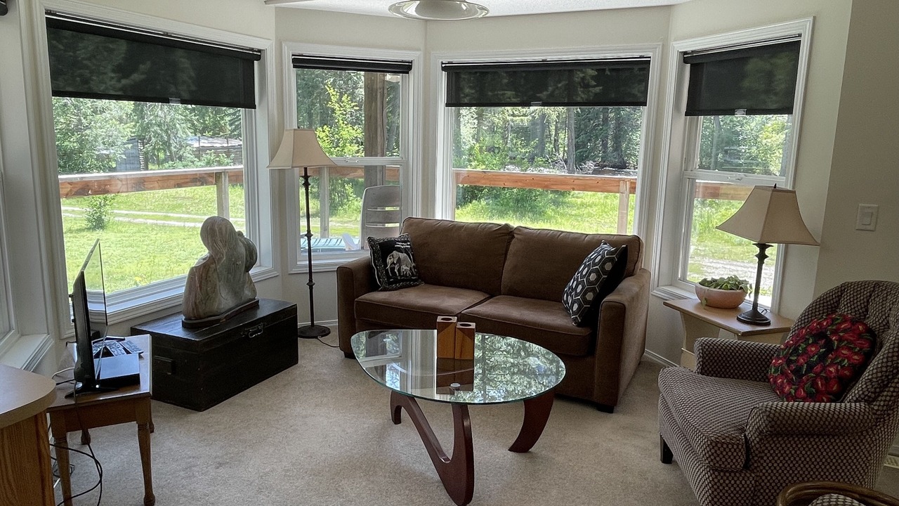 Photo of Livingroom in Kootenay Boundary