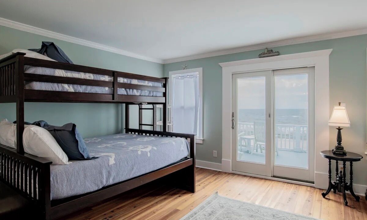 Photo of Bedroom in Southpointe