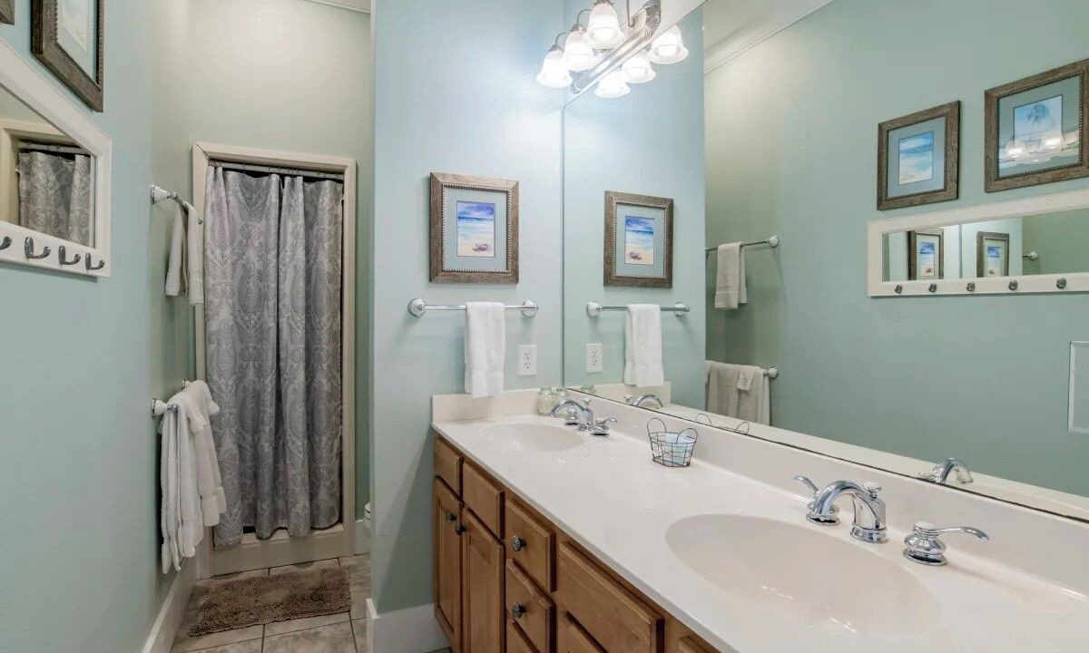 Photo of Bathroom in Southpointe