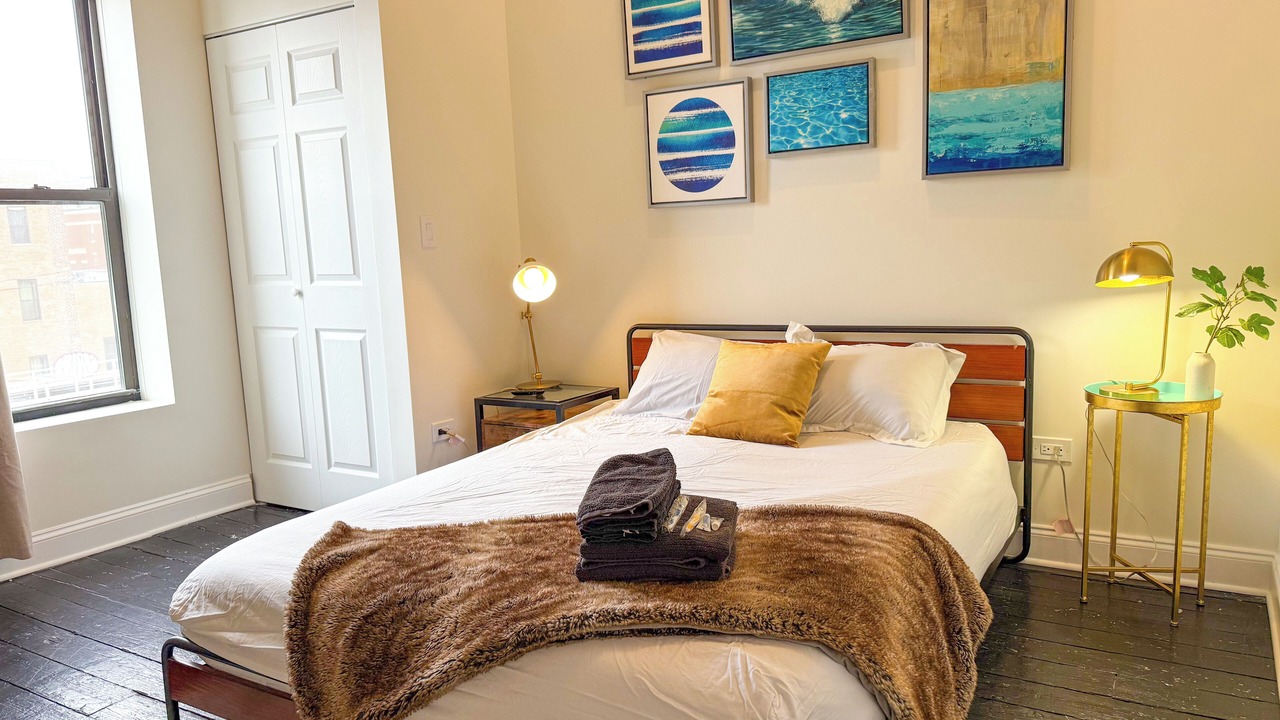 Photo of Bedroom in Near South Side