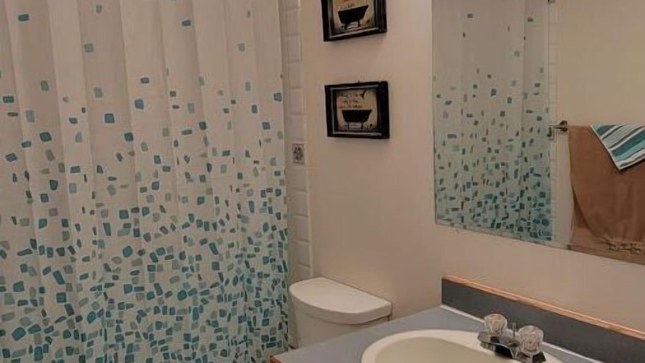 Photo of Bathroom in Sylvan Lake