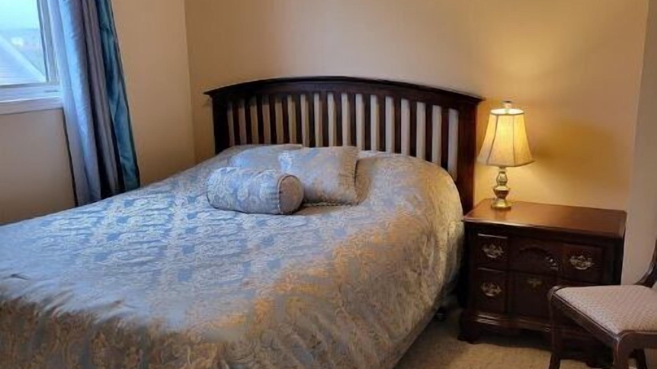 Photo of Bedroom in Sylvan Lake