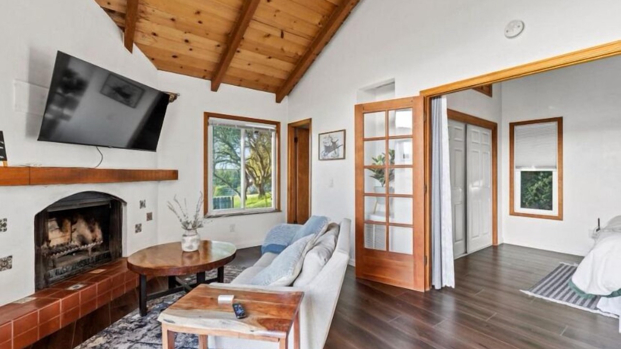 Photo of Livingroom in Carmel Valley