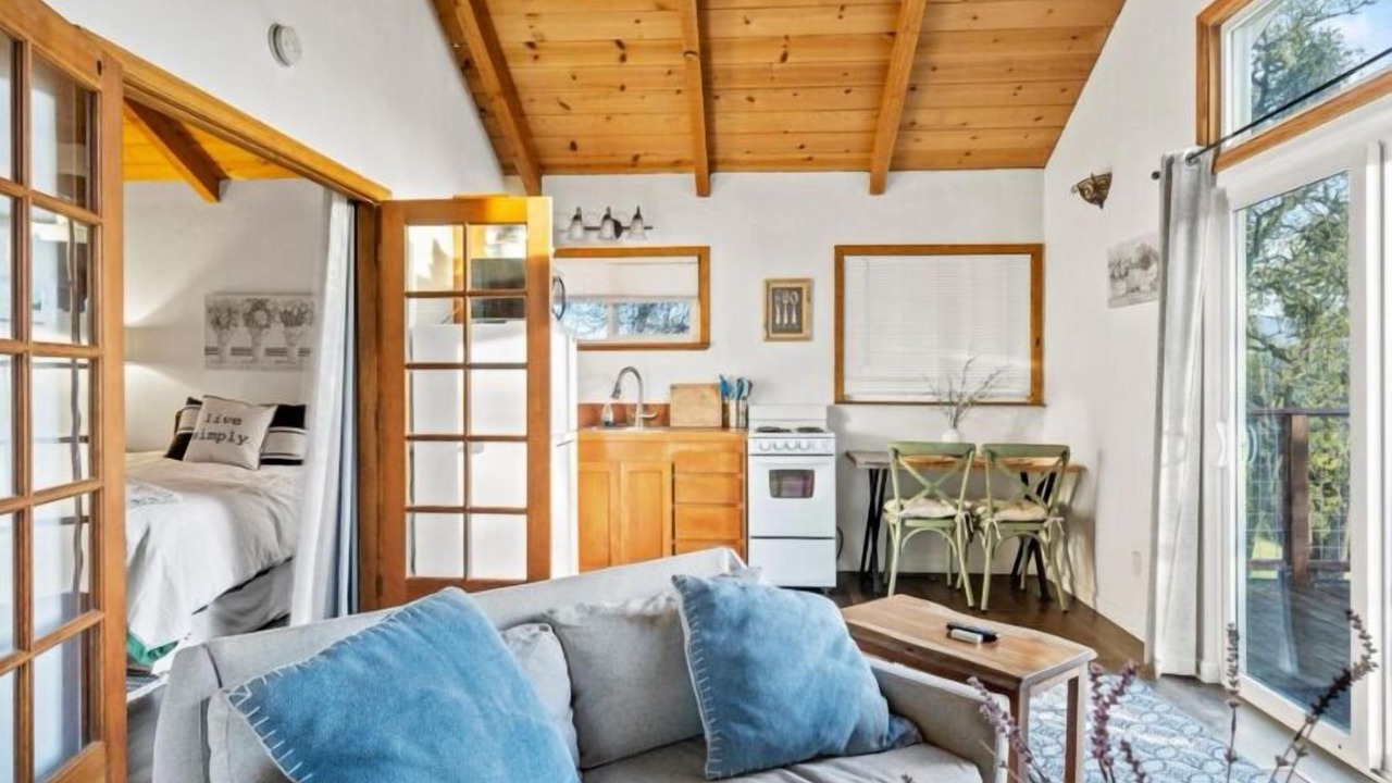 Photo of Livingroom in Carmel Valley